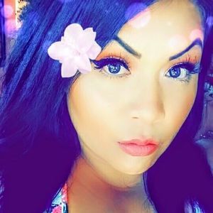 Meet your Posher, Whitlee